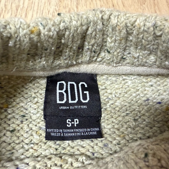 Urban Outfitters BDG Speckled Crew Neck Sweater - Picture 2 of 7